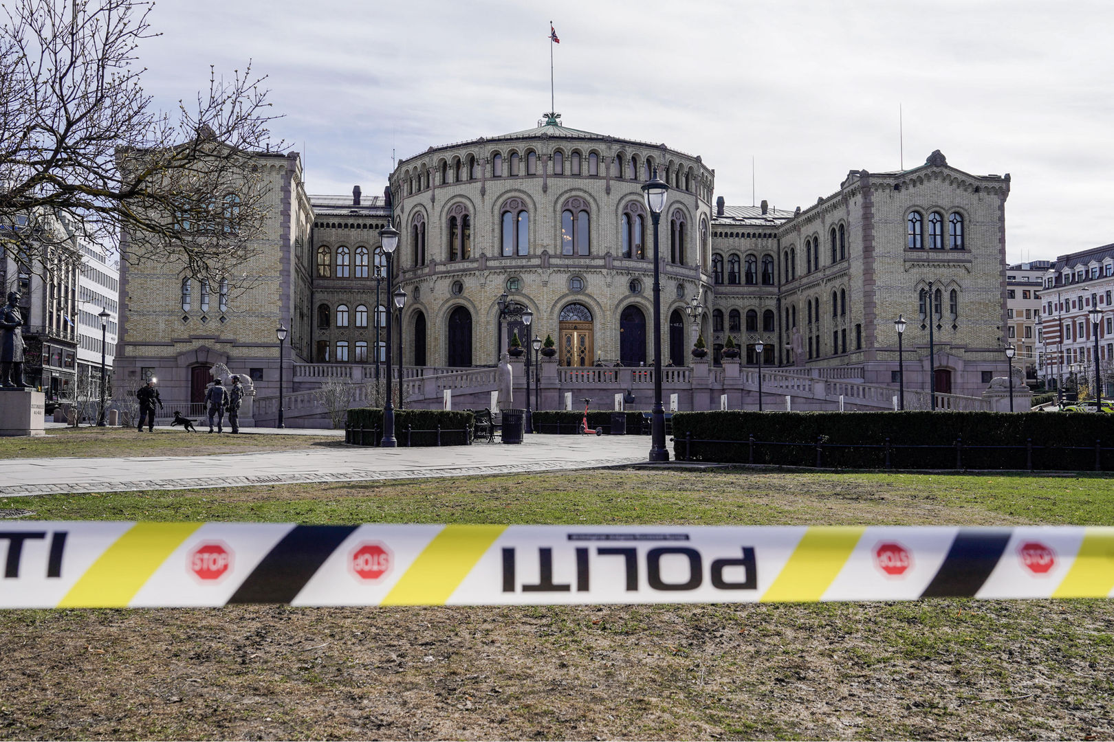 Norway’s parliament closed following bomb threats – English ...