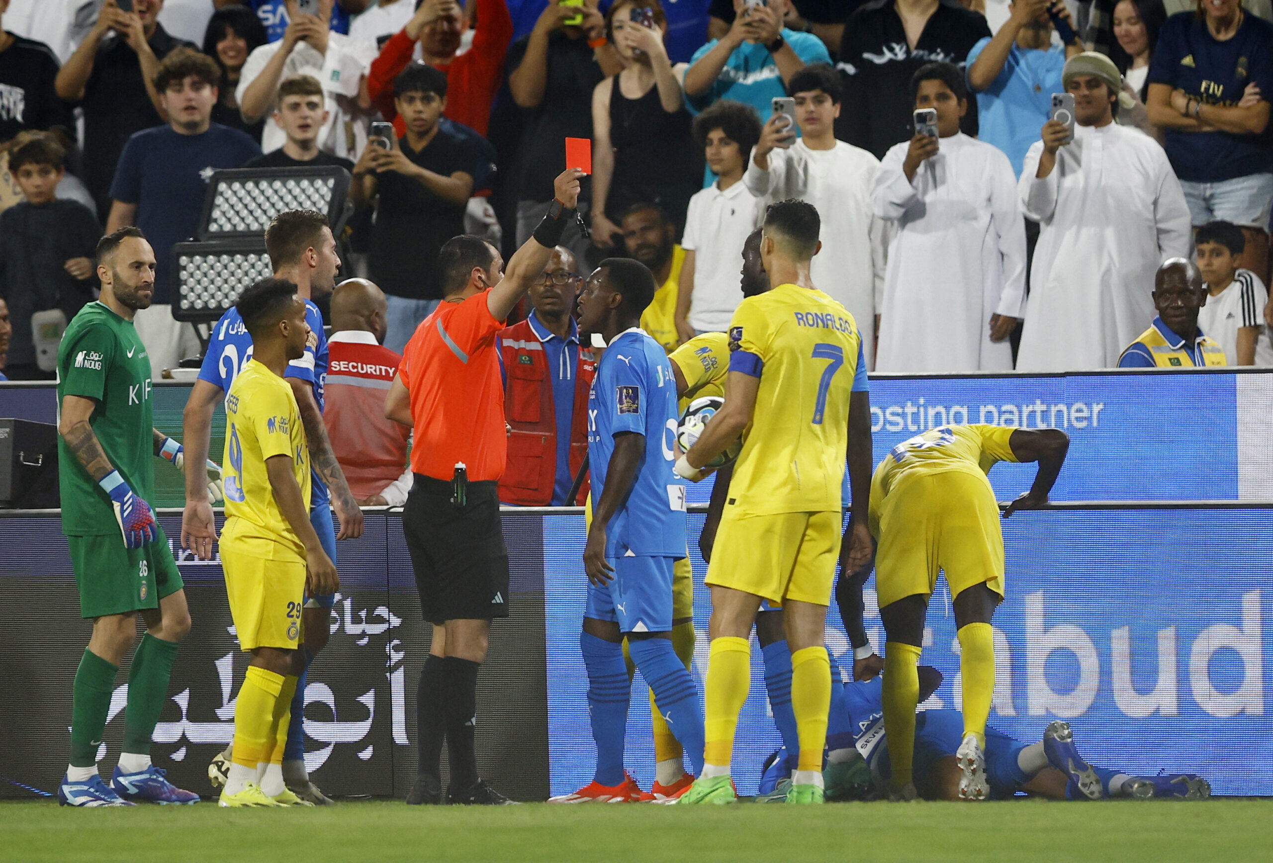 Al-Hilal in Saudi Super Cup final, Ronaldo receives red card