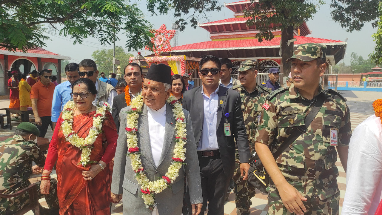 President pays homage to goddess Chhinnamasta