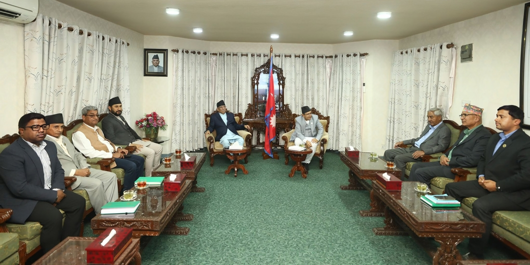 Top leaders along with the speaker met in Baluwatar, PM took initiative to open Parliament