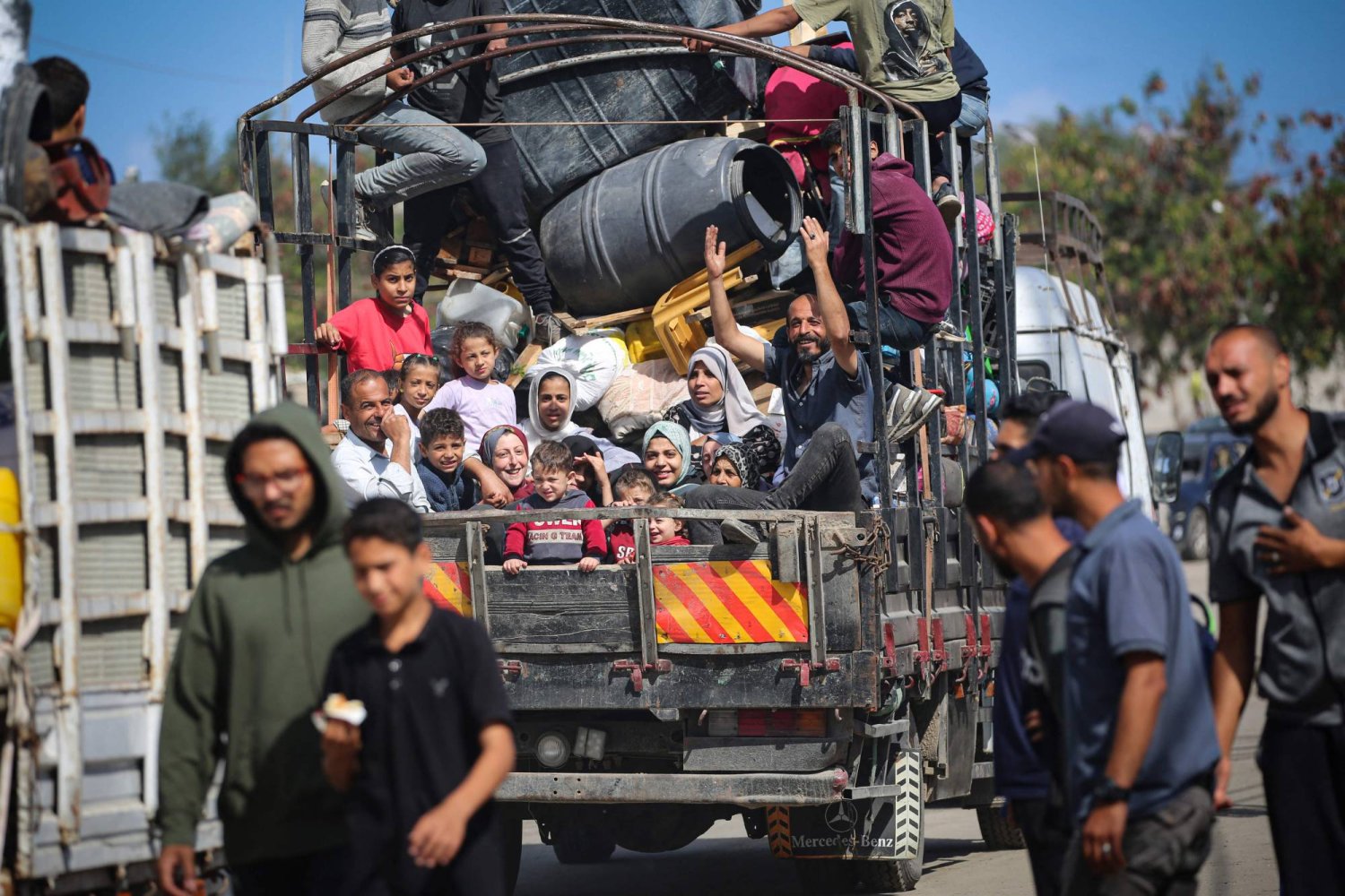 Hamas confirms no alternative to opening land crossings for aid delivery