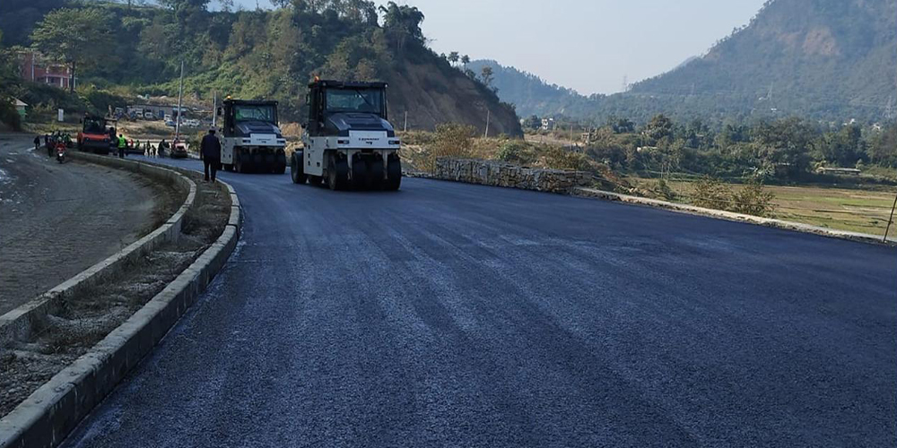 Jomsom-Kagbeni road being blacktopped