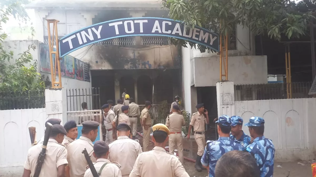 Patna school set on fire by angry crowd after student found dead