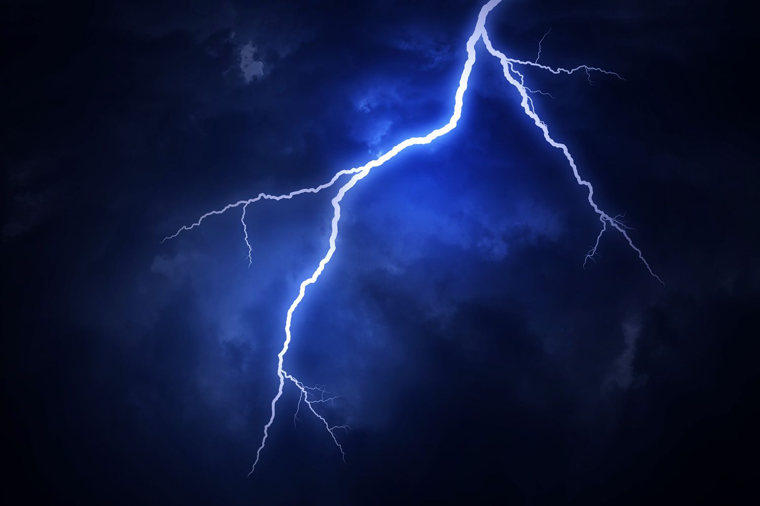 Lightning strikes killed 12 in West Bengal