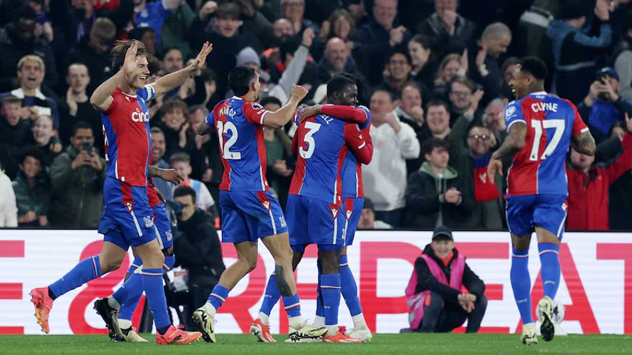 Crystal Palace clinches victory over Manchester United