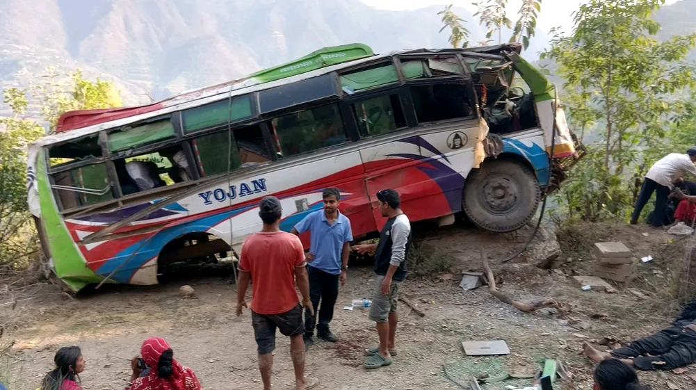 Bus traveling from Pokhara to Gulmi involved in accident, one dies