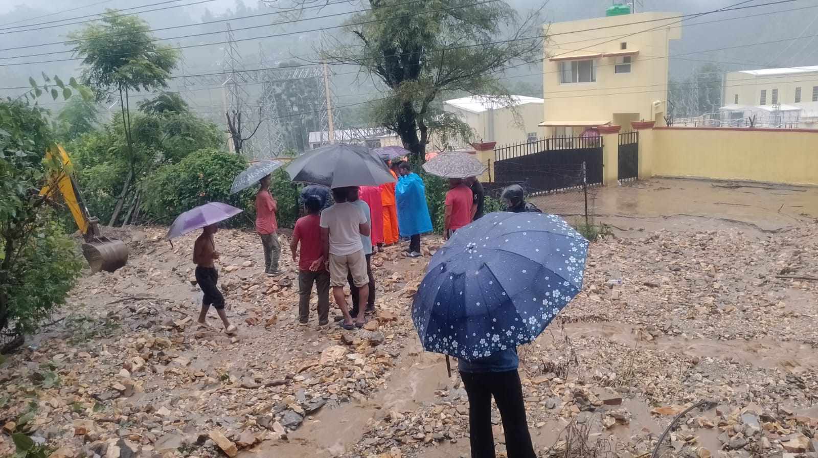 Dumre-Besisahar road obstructed due to landslide