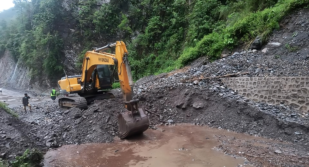 Prithvi Highway fully reopens following landslide clearance