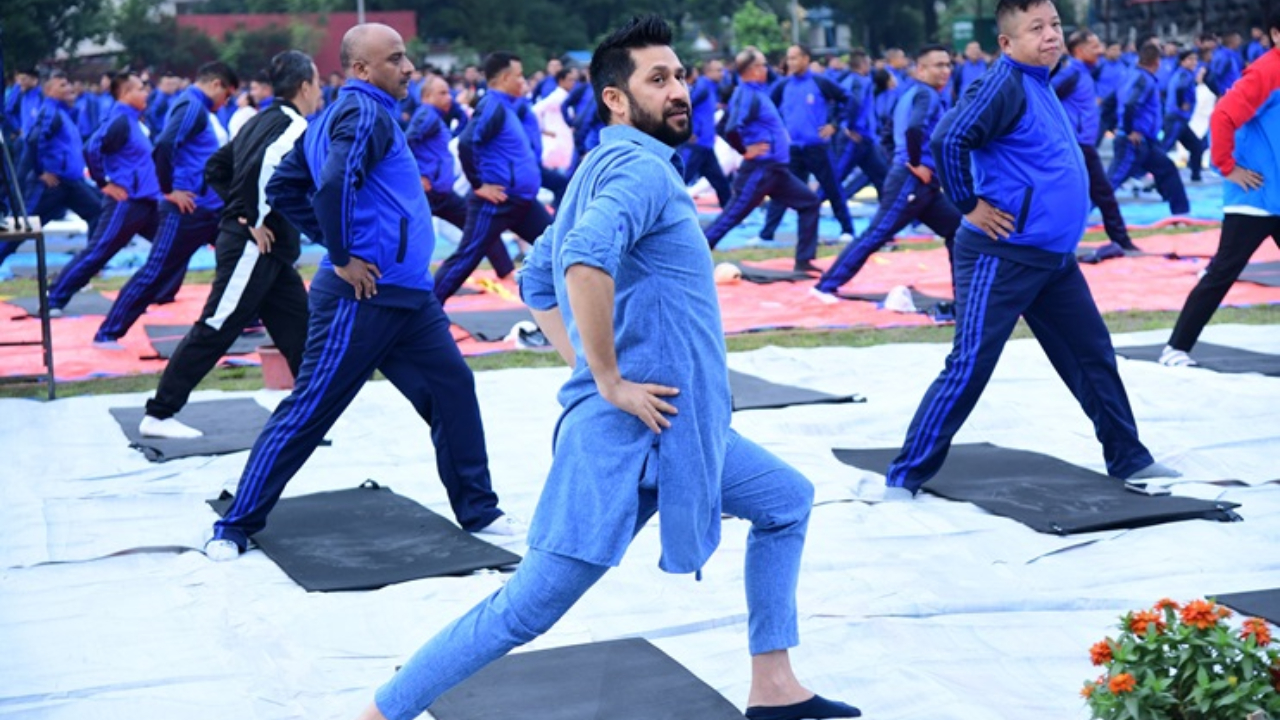 Home Minister attends International Yoga Day celebrations (photos)