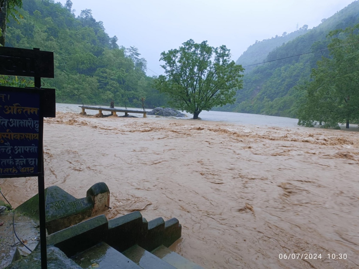 Water levels rise in Kaligandaki and Myagdi rivers, urging vigilance