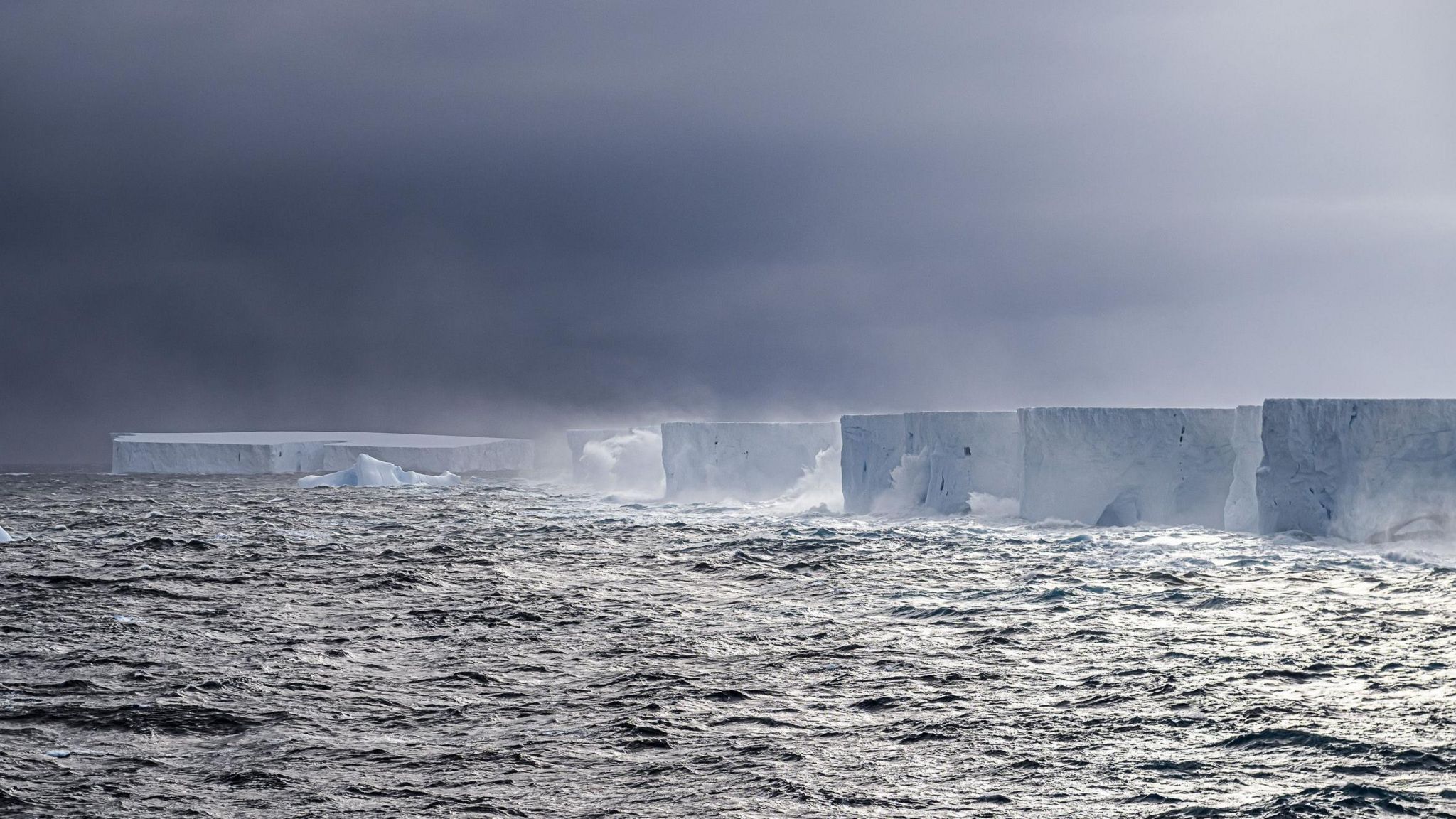 World’s biggest iceberg spins in ocean trap