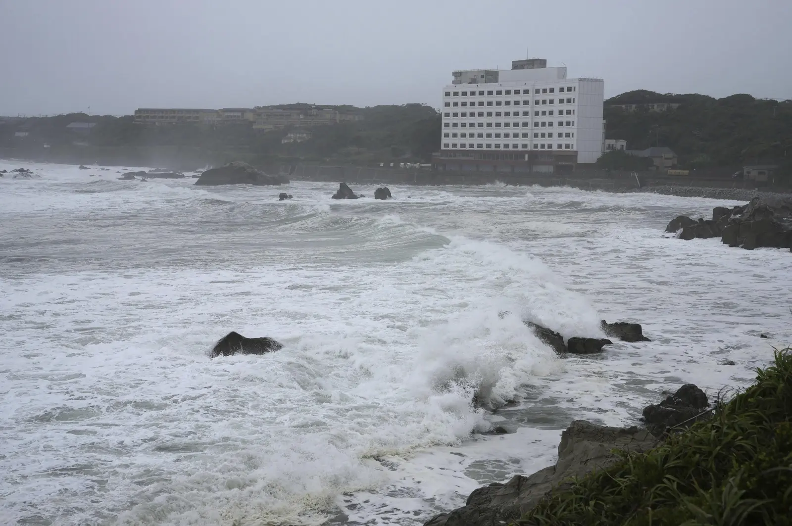 Strong typhoon forecast to hit Japan this week