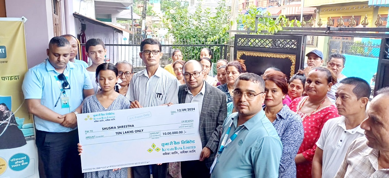 Kumari Bank disburses Rs 1 million insurance claim under Family Security Savings Account