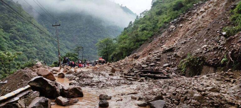 Goptebhir landslide blocks road