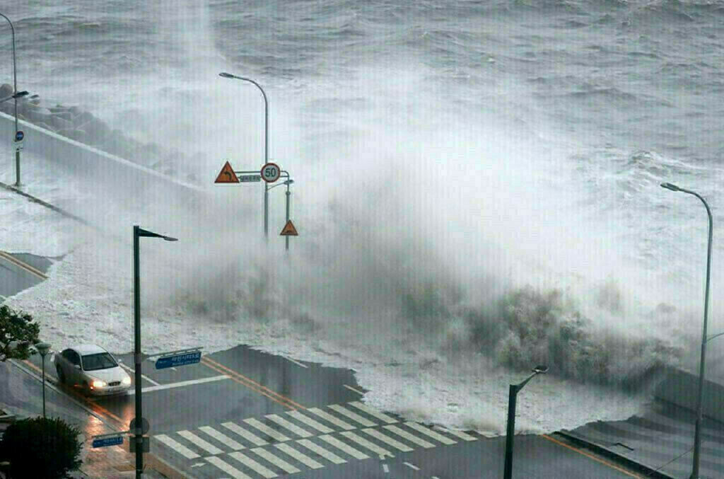 Shanghai hit by second typhoon days after historic storm