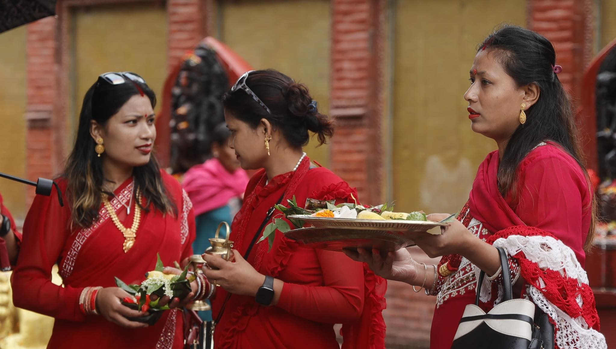 Teej Festival: Devotees flock to Shiva Temples (photos)