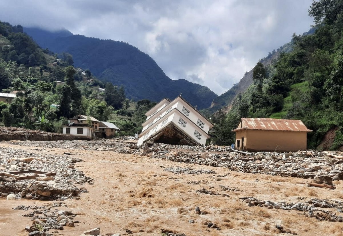 Govt provides financial assistance to families of recent flood & landslide victims