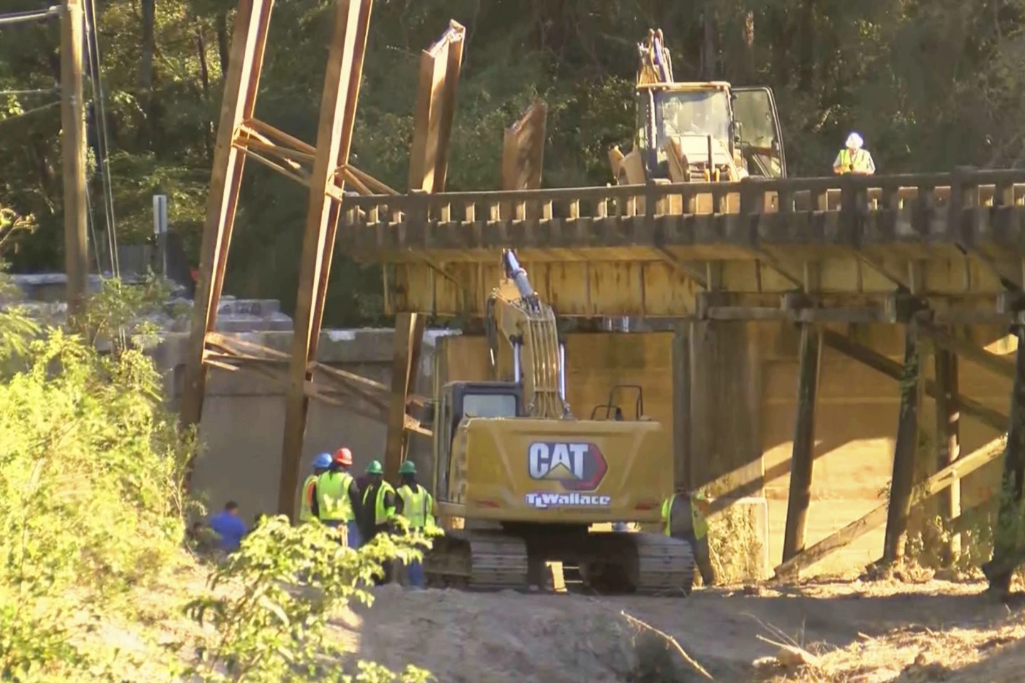 Bridge collapse in Mississippi kills 3, injures 4 in work site accident