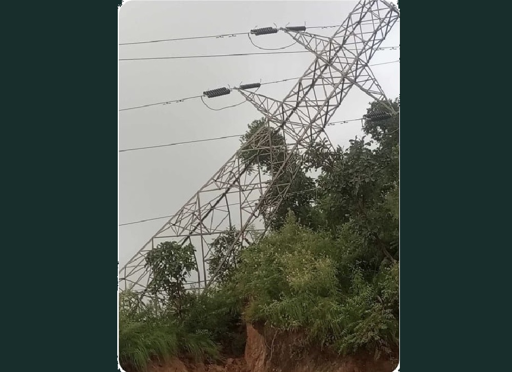 Bardaghat-Sardi transmission tower collapses, power supply to Hongshi Cement disrupted