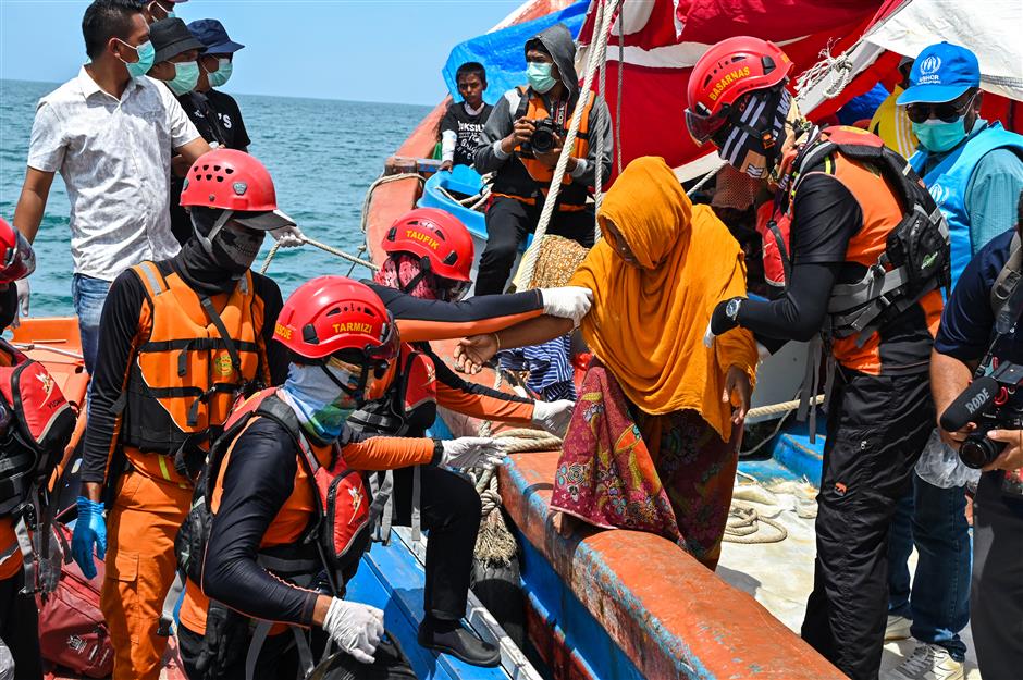 Death toll rises to 17 in southern Myanmar ferry accident