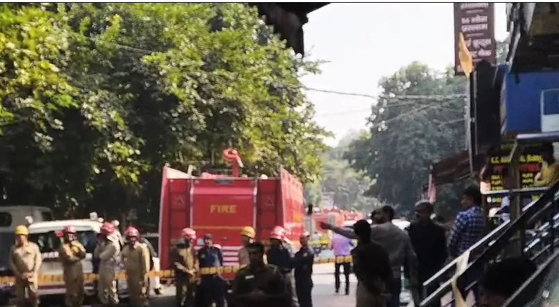 1 injured in low-intensity blast in India’s Delhi