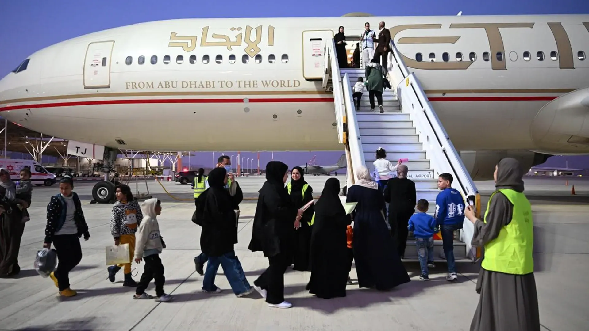 UAE evacuates 210 patients from Gaza in cooperation with WHO