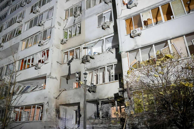 At least 25 wounded as apartment building hit by Russian missile