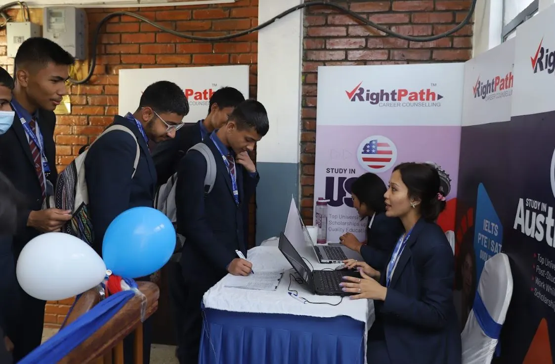 Over 200 students attend RightPath’s ‘Grand UK Admission Day’ (with video)