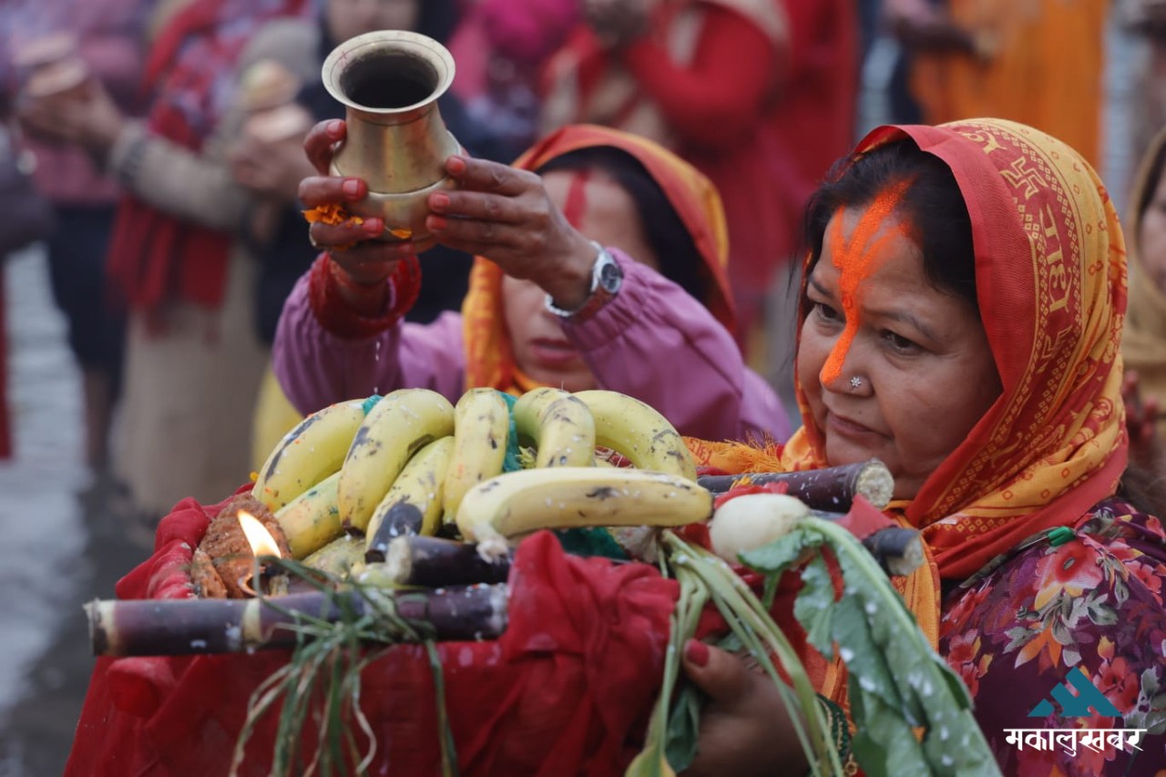 Chhath festival concludes by offering worship to rising Sun (photos)