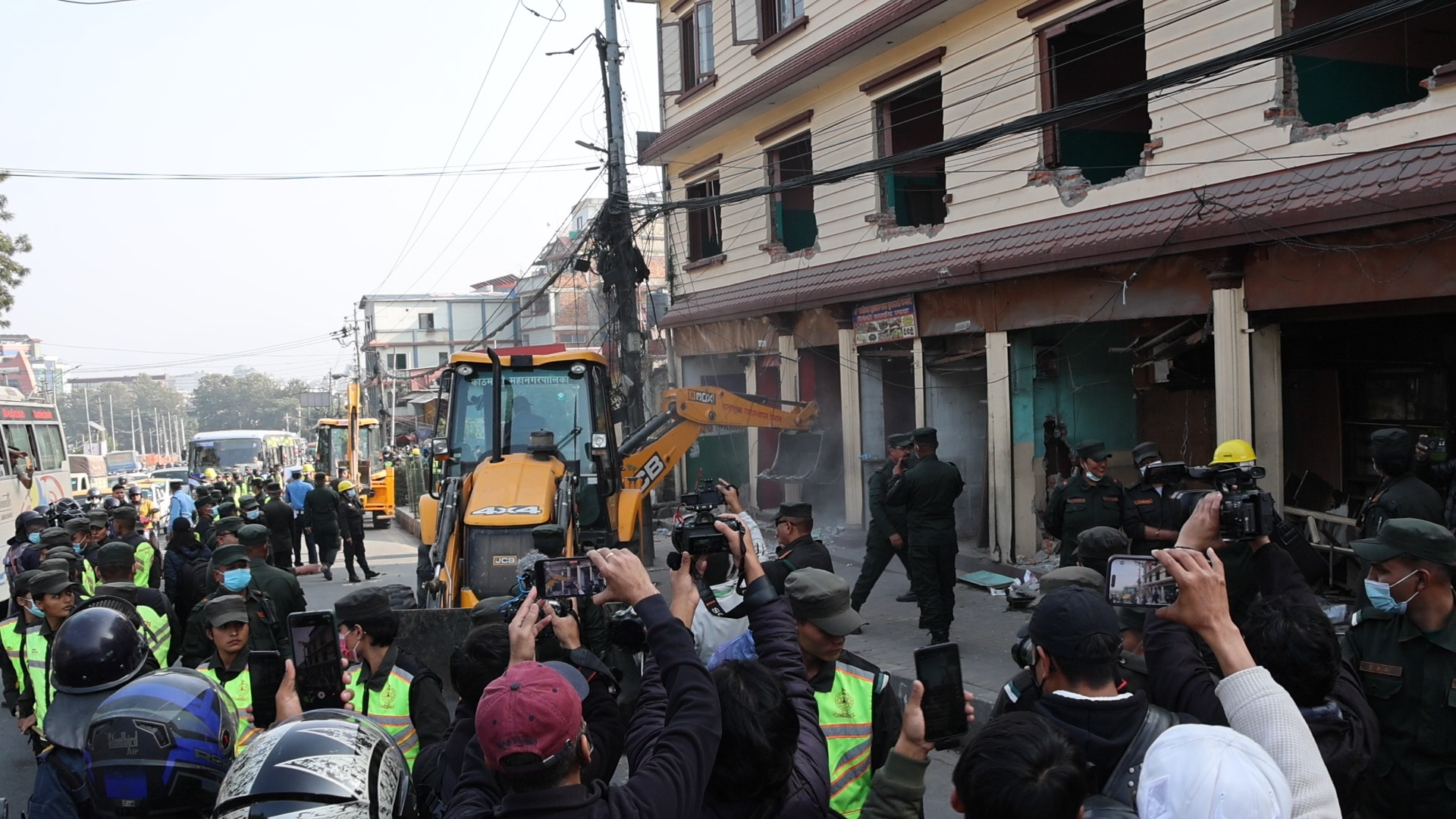 KMC removes encroached structures in Gaushala (photos)