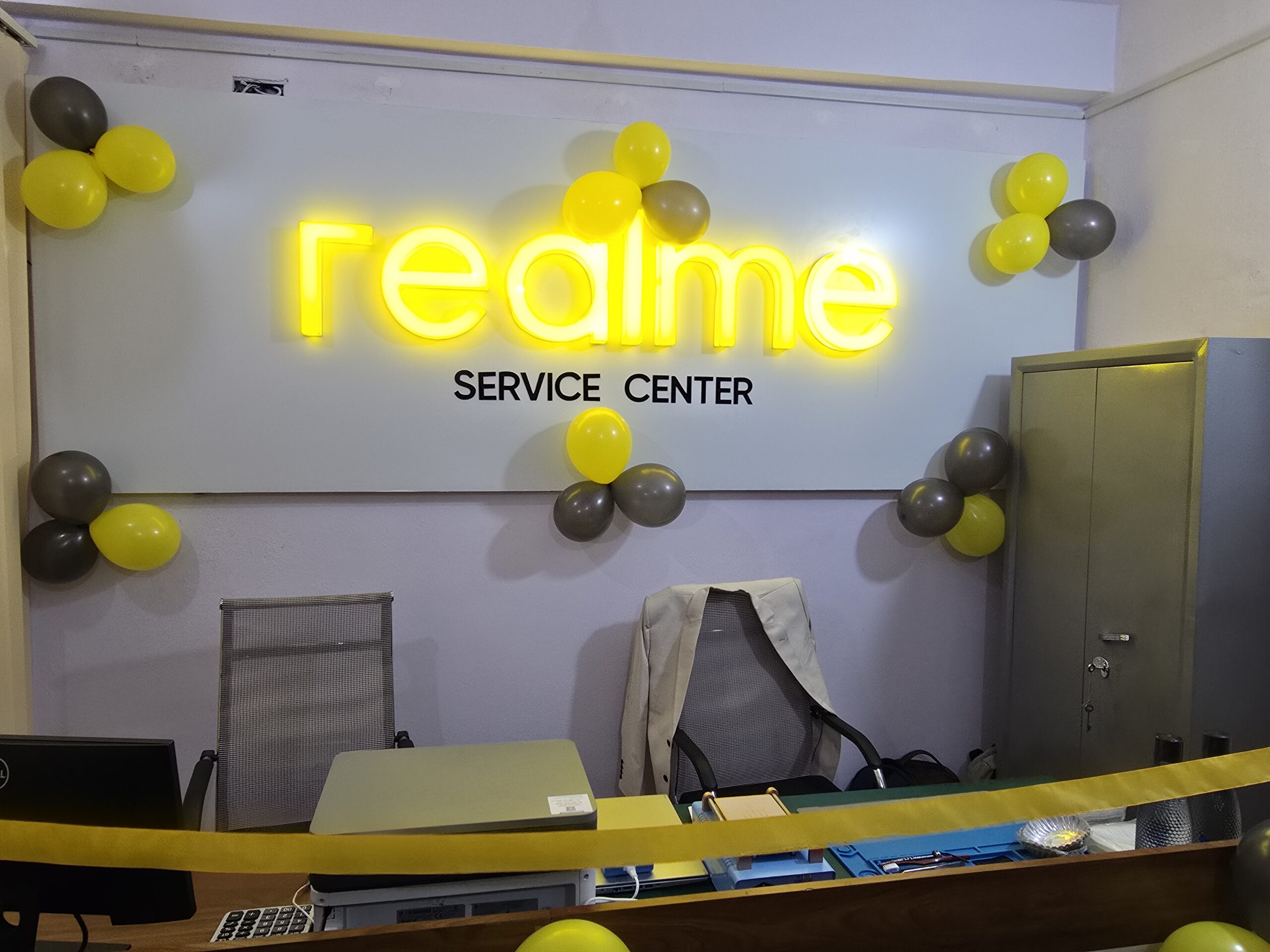 realme expands service: 5th service center now in Dang