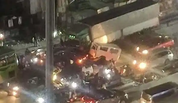 Four dead, 25 injured in multi-vehicle crash in metro Manila