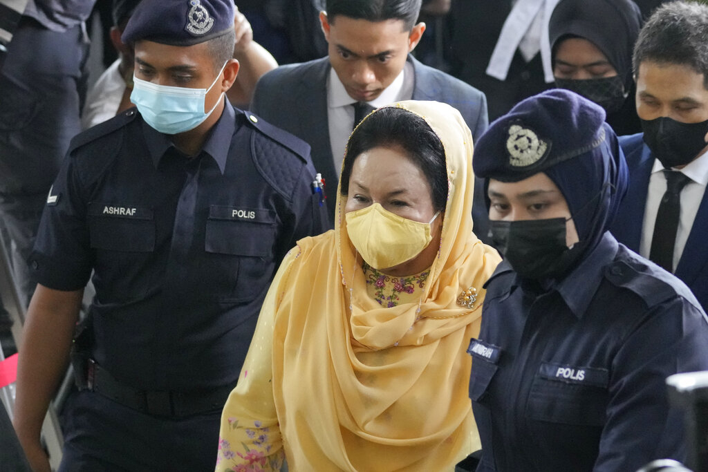 Wife of jailed ex-Malaysian leader acquitted in latest graft case