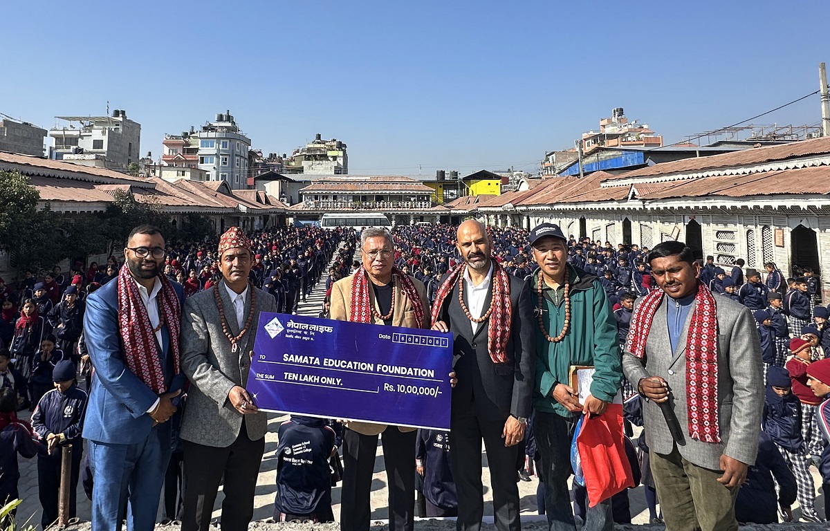 Nepal Life donates Rs 1 million to Samata Education Foundation