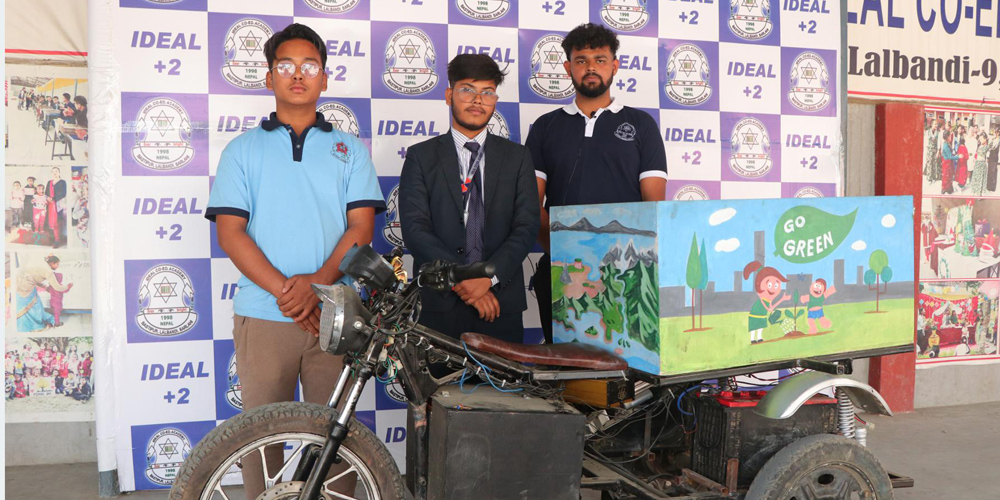 Students in Lalbandi build EV tractor