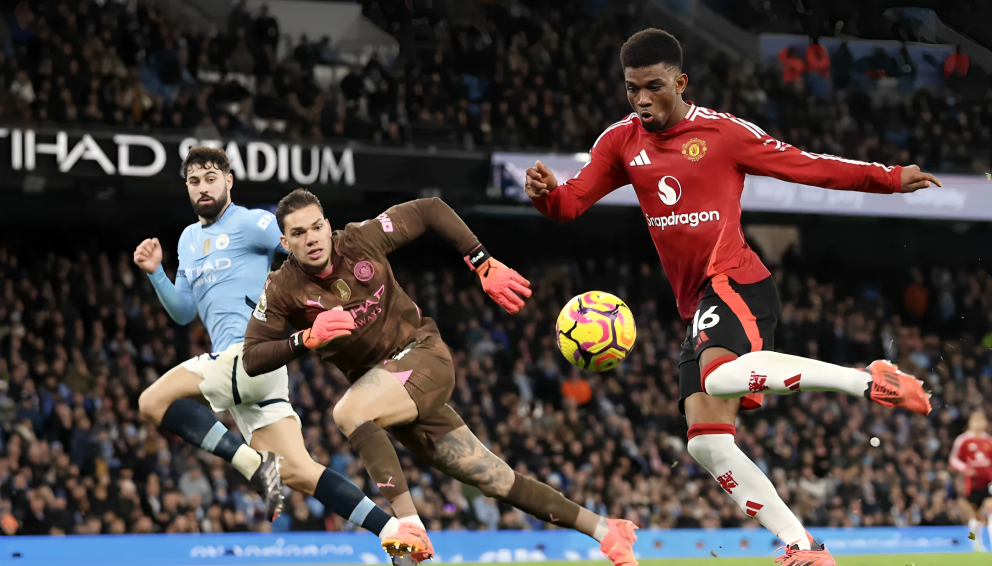 Manchester United triumph over Manchester City