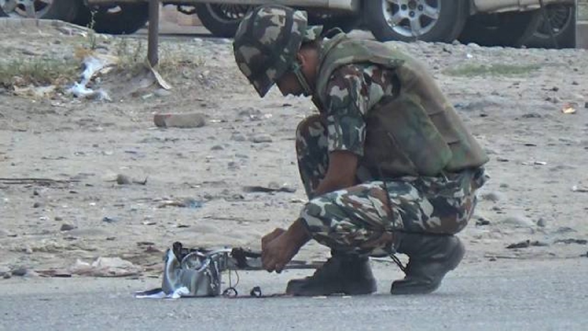 Nepal Army defused pressure cooker bomb