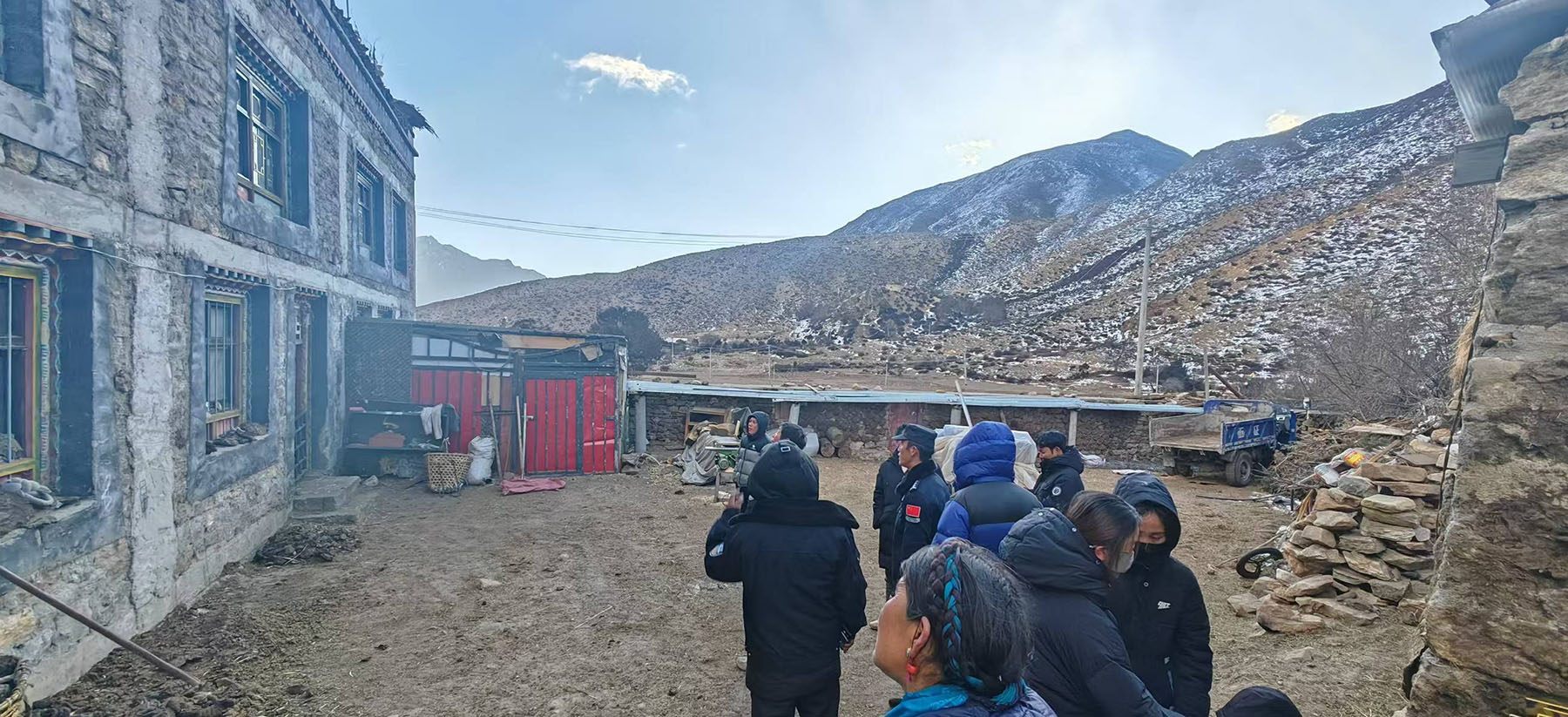 Mount Qomolangma region closed after earthquake in China