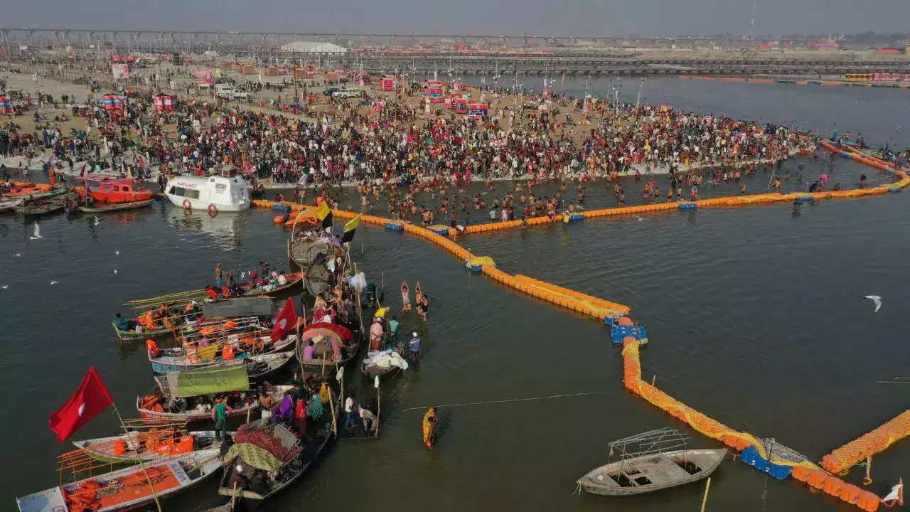 Maha Kumbh 2025: Festivities begin, morning Ganga Aarti performed at Sangam