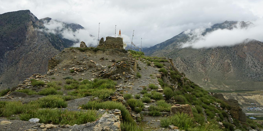 Historic Gharapjhong Fort turning into ruins