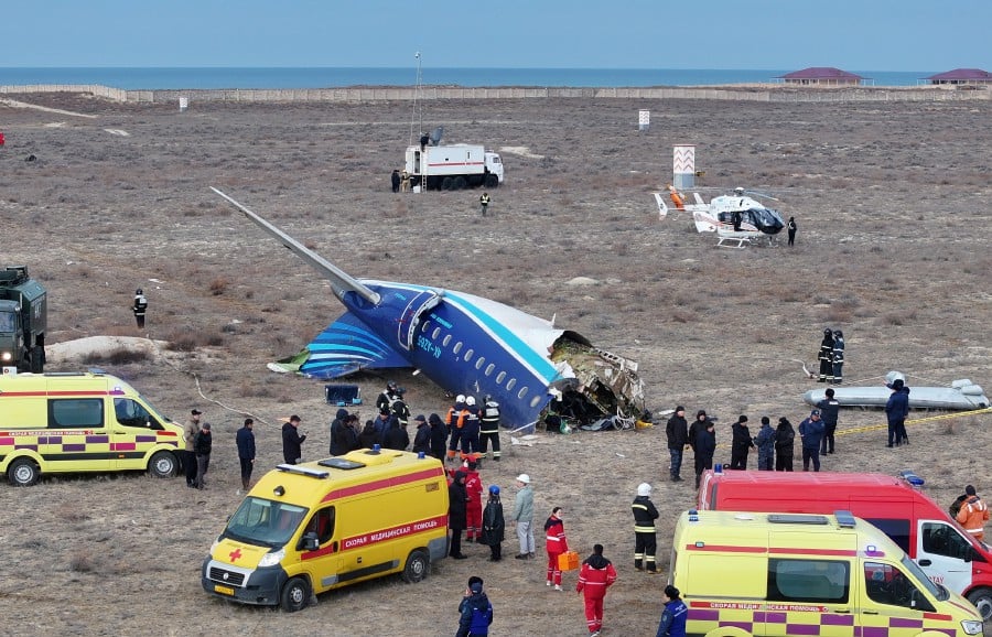 Kremlin declines to accept responsibility for plane crash