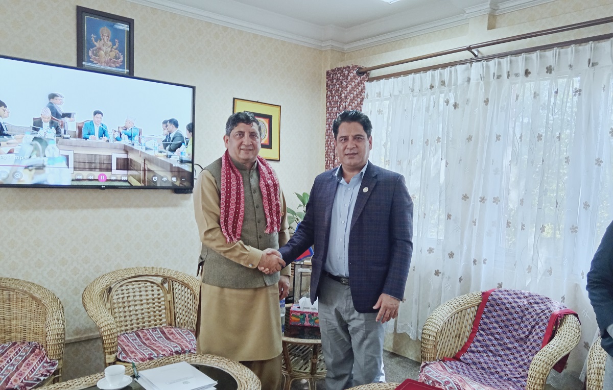 Minister Bhandari urges Pakistan govt for increased trade activities in Nepal