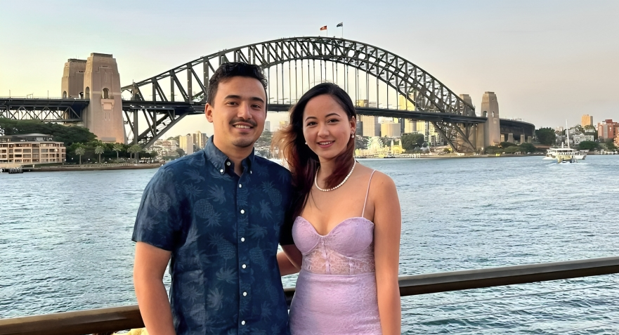 Couple bidding farewell for Australia dies in accident