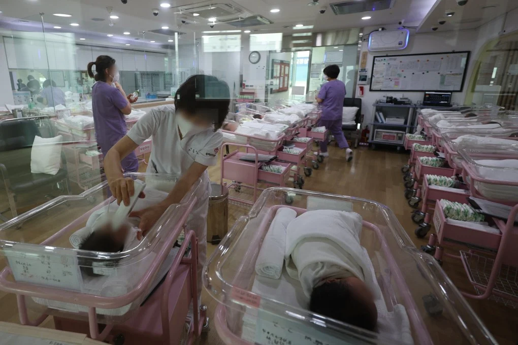 South Korea birth rate rises first time in decade