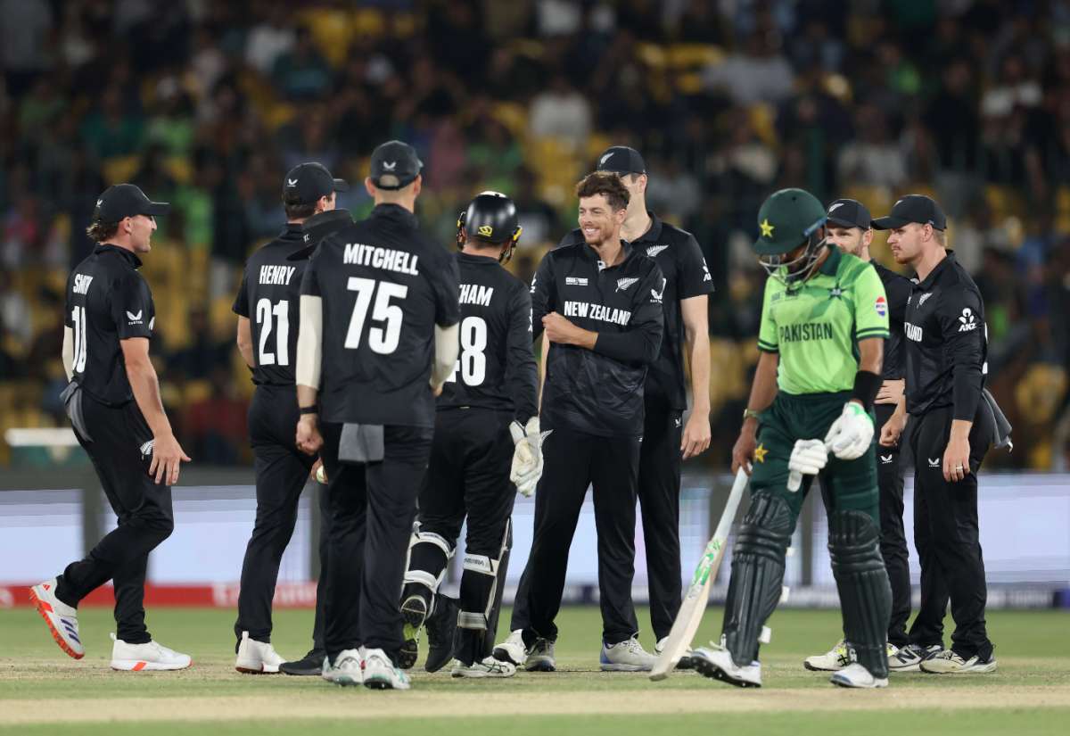 New Zealand defeats Pakistan by 60 runs in Champions Trophy opener