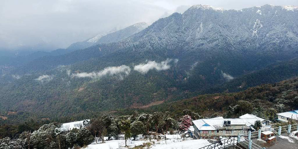 Snowfall at tourist destination Ghodepani