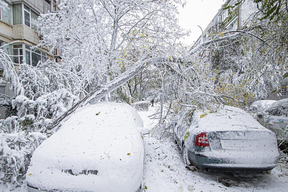 Romania issues severe cold weather warning