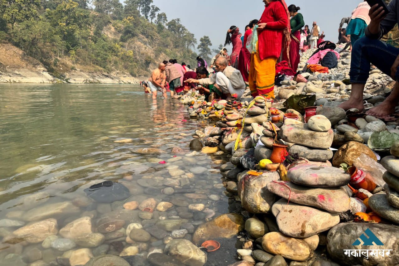 Massive crowd of devotees at Devghat grand festival (photos)