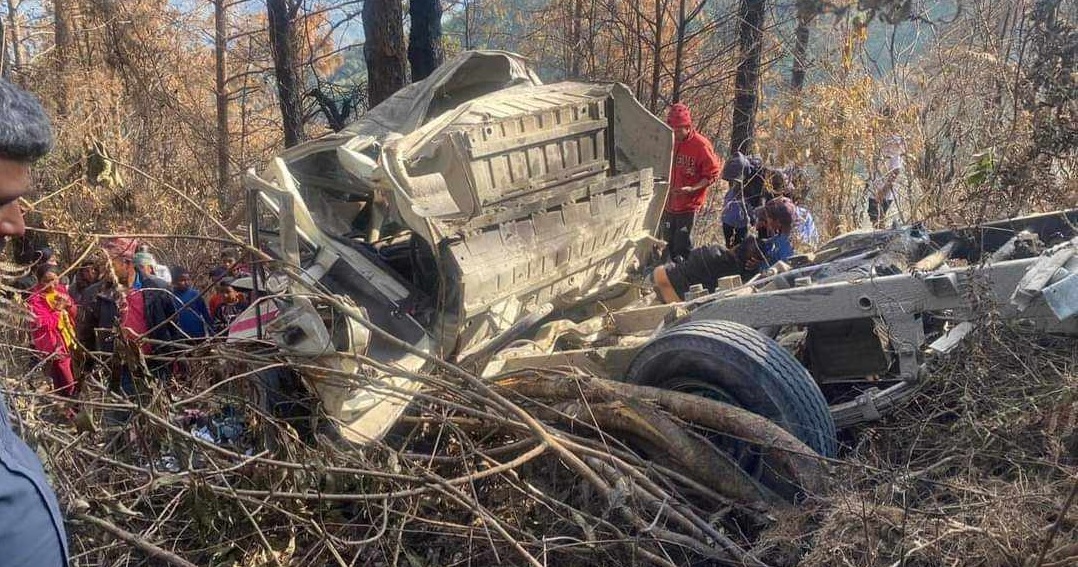 One dead, 5 injured in car accident on BP Highway