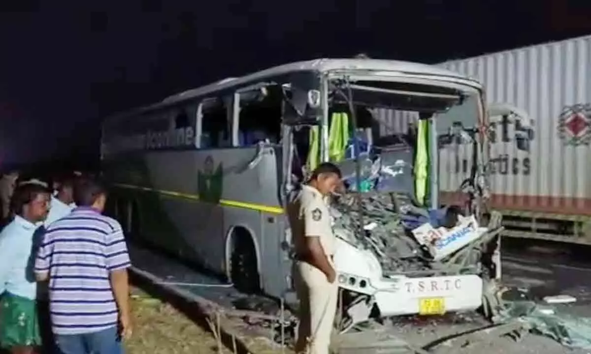 Andhra Pradesh: 2 killed, 40 injured after two buses collide in Annamayya